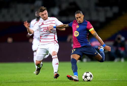 Barcelona đấu với Brest