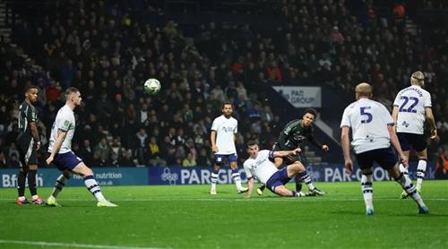 Bắc Preston vs Arsenal