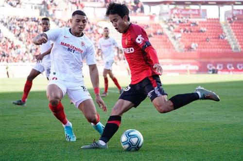 Mallorca đấu với Sevilla