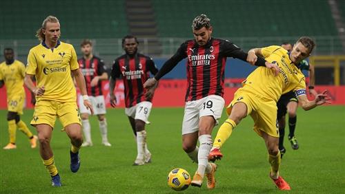 Verona đấu với AC Milan