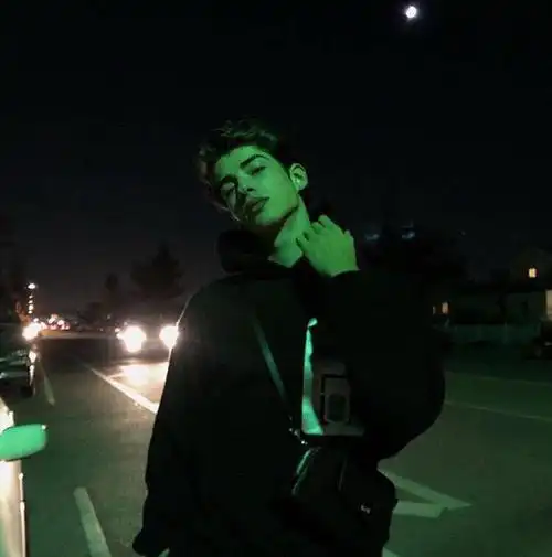 6686体育中级作者Evelyn