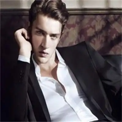 6686体育海外作者Riley