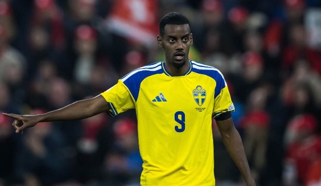 Vụng về! Isaac, cầu thủ hàng đầu trong kỳ chuyển nhượng mùa hè, chưa mở tài khoản ghi bàn ở Premier League, Champions League và Vòng sơ loại châu Âu thế giới.