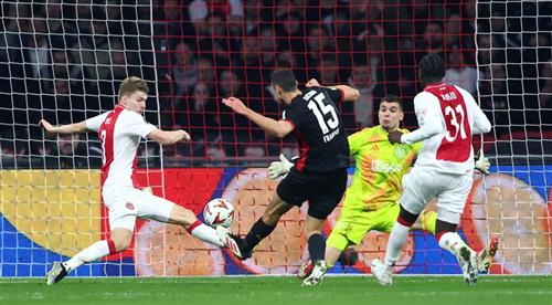 Ajax vs Eintracht Frankfurt