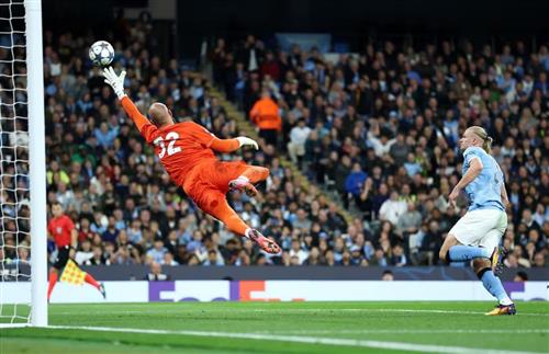 Manchester City đấu với Napoli