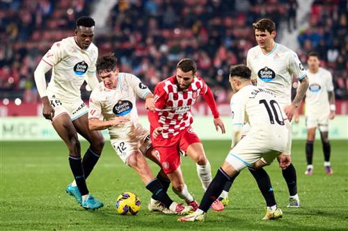 Girona đấu với Valladolid