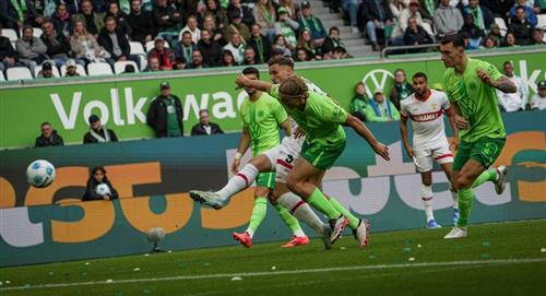 Wolfsburg v Stuttgart