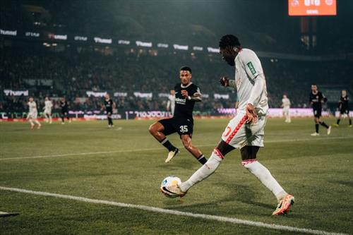 Köln vs Eintracht Frankfurt