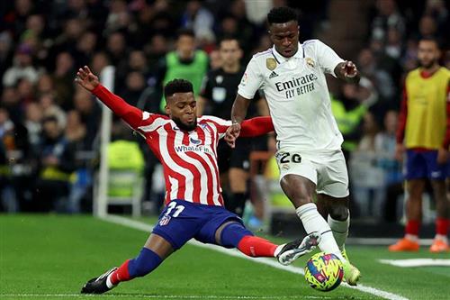 Real Madrid đấu với Atletico Madrid