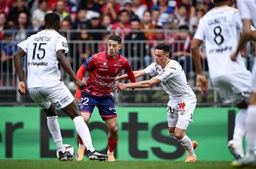 Reims đấu với Clermont