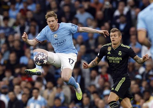 Manchester City đấu với Real Madrid