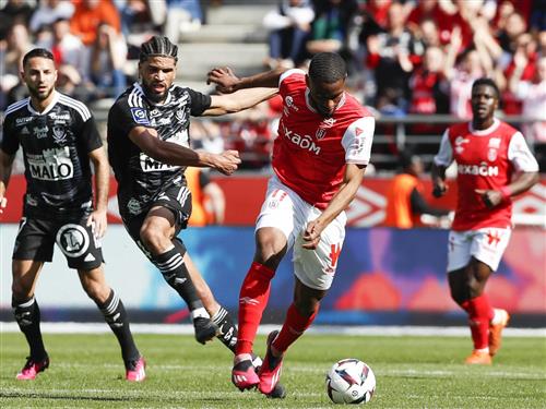 Trận đấu Hall vs Brestois