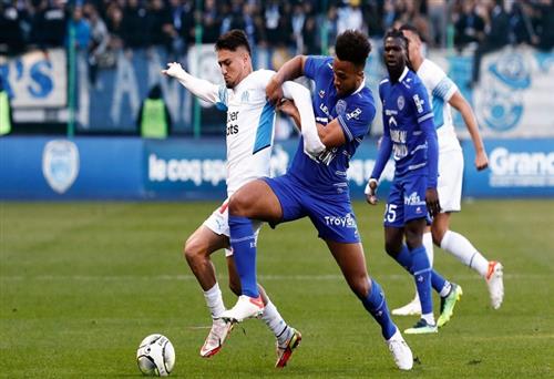 Marseille đấu với Troyes