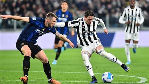 Inter Milan đấu với Juventus