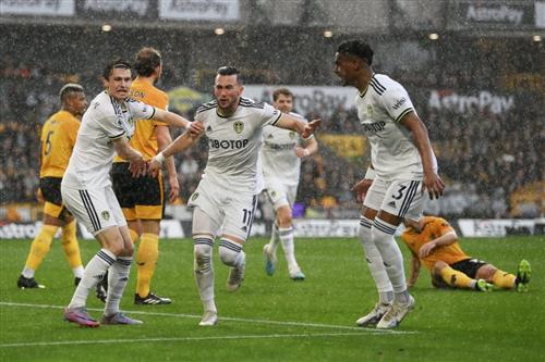 Wolves vs Leeds United