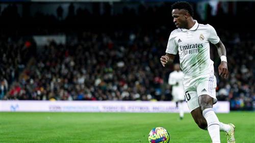 Real Madrid đấu với Valencia