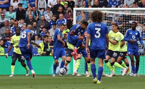 Leicester City đấu với Southampton