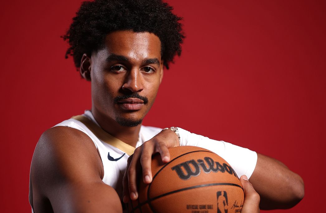 Kiểm soát bóng kém! Spurs chỉ sút 30,2% từ cự ly 3 điểm, trong khi Pelicans sút 31,3%