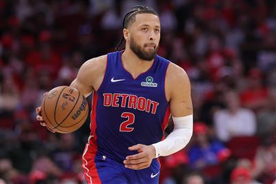 Cunningham ghi được 21 + 7 + 9, giúp Pistons giành chiến thắng đầu tiên trong mùa giải mới.