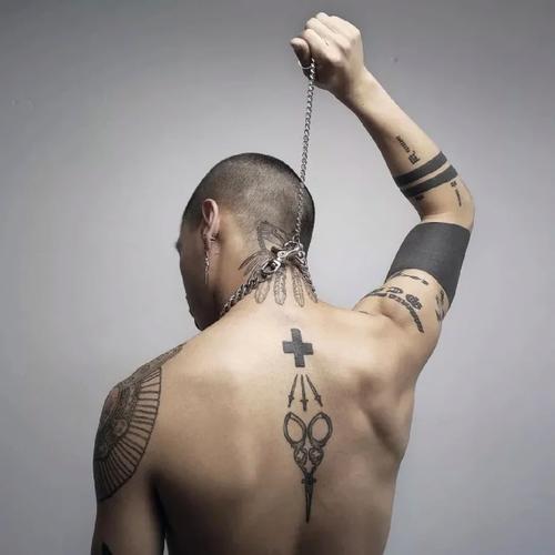 6686体育海外作者Upton