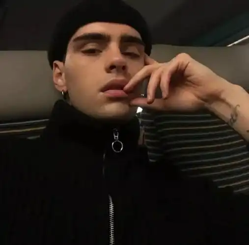 6686体育银牌作者Delilah